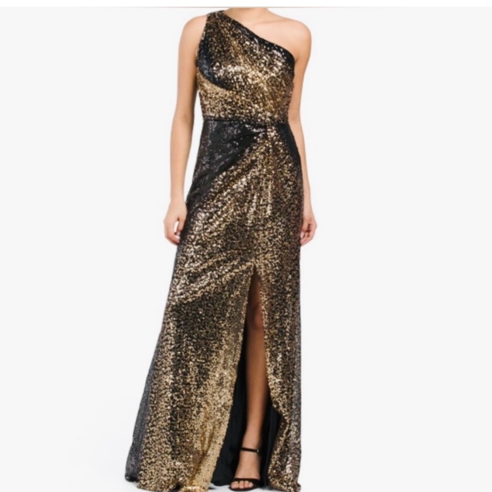 RENE RUIZ COLLECTION Sz14 black and gold One shoulder Sequins Gown 
NWOT